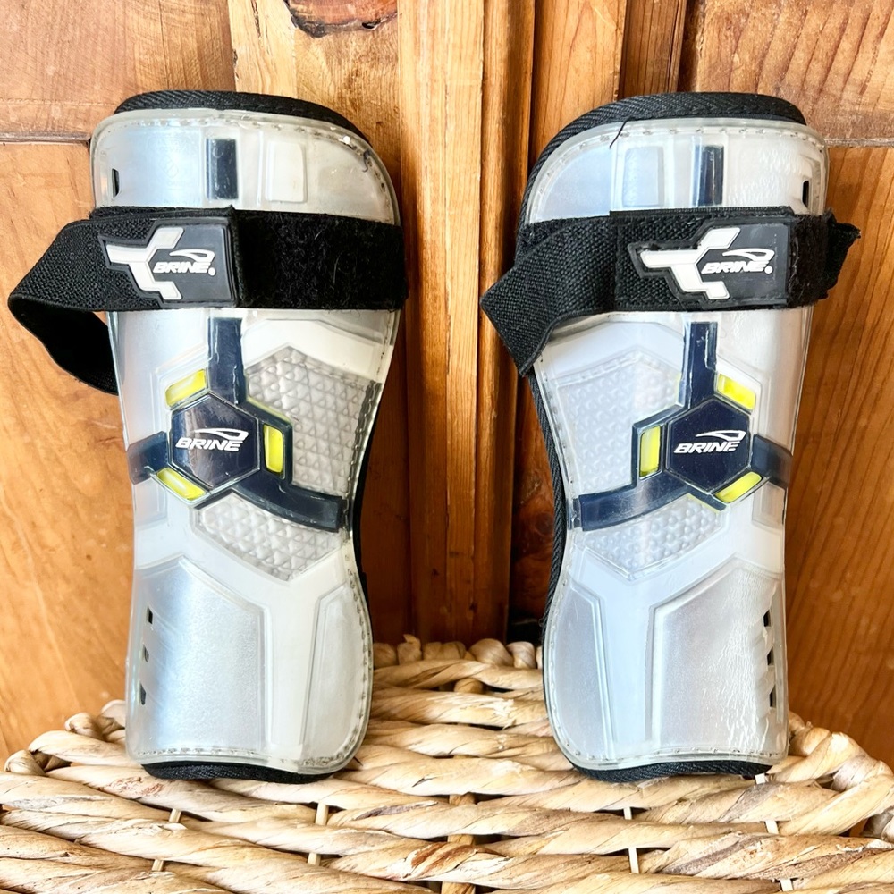 Brine Legacy Shin Guards Size Medium